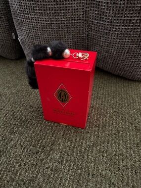 Caron Maduro Red Cigar Box with Fur Handle